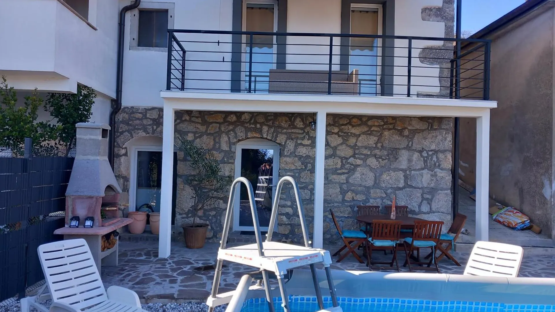 Sara Villa Opatija 0*,